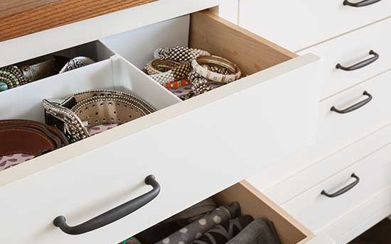 Dresser organize storage