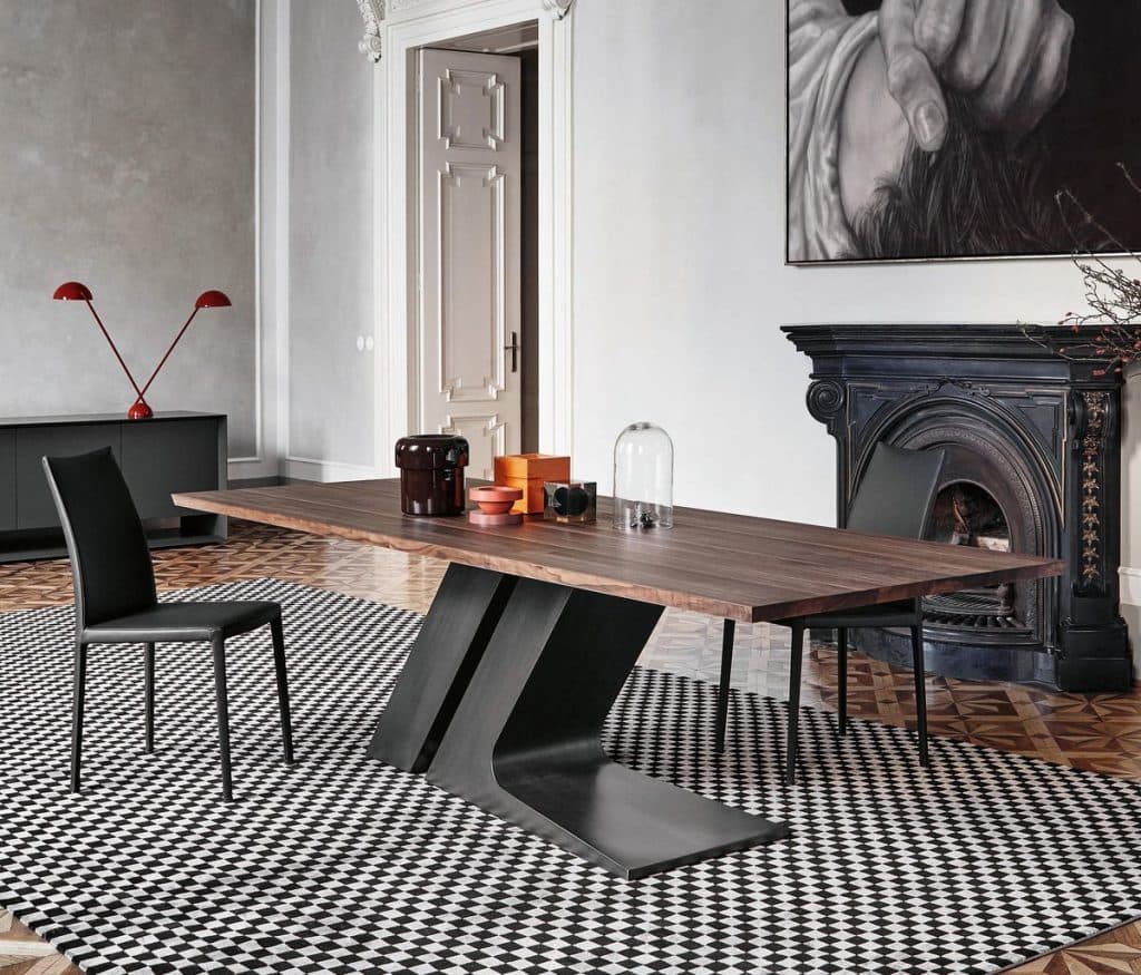 A table that has off-center evenly distributed support 