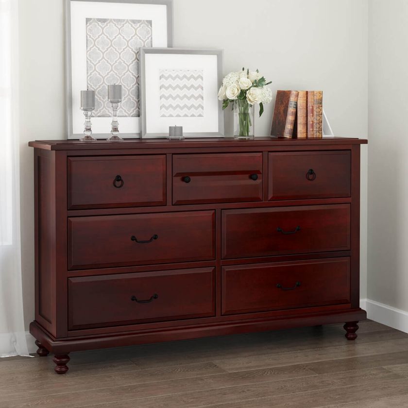 Picture of Iowa Traditional Style Mahogany Wood 7 Drawer Dresser